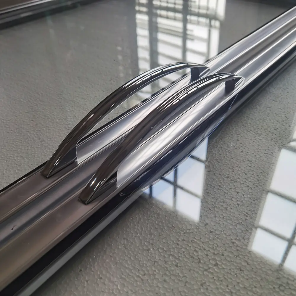Silver Aluminum Frame Reach In Freezer Glass Door With Heating.